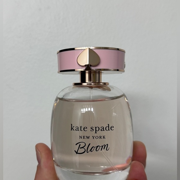 Kate Spade New York Bloom perfume - Picture 4 of 5
